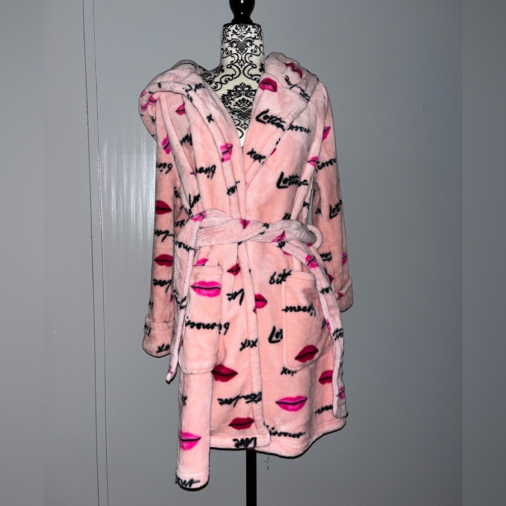 Betsey Johnson robe